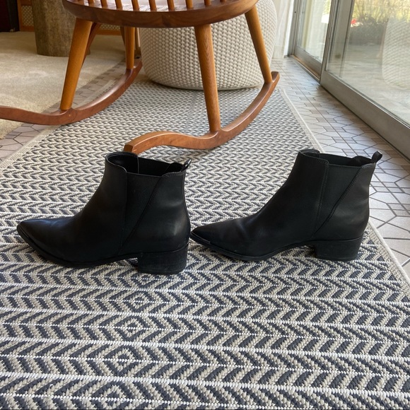 Marc fisher Yale womens black leather pointy ankle boots - Picture 3 of 12